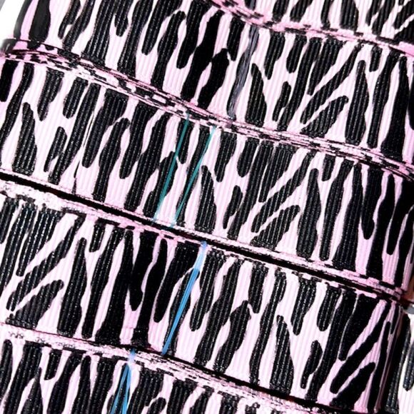 Grosgrain printed Ribbon 7/8” NEW 5 yards light baby pink black zebra striped - Picture 1 of 7